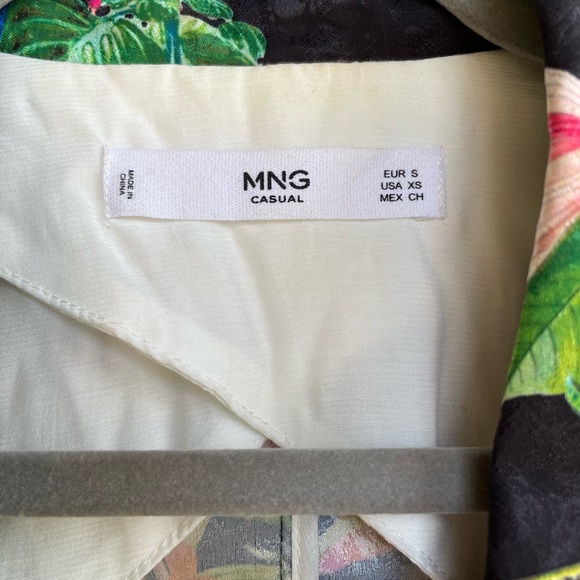 SOLD 💛 MANGO Tropical Parrot Butterfly Floral Oversized Satin Blazer XS - Picture 12 of 15